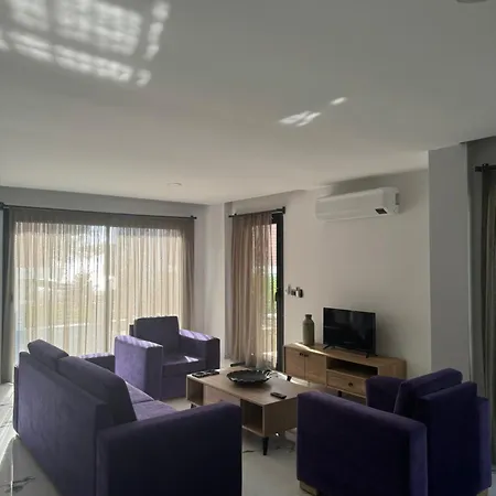 Havuzlu Smart Kusadası